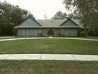 172 Wood Hall Dr, Mulberry, FL 33860