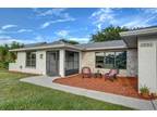 1901 SE Bowie St, Port Saint Lucie, FL 34952