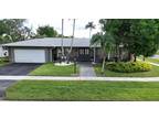 580 Oakwood Ln, Weston, FL 33326