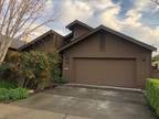 1812 Oak Leaf Dr, Modesto, CA 95354