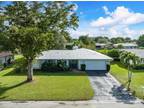 10610 NW 41st St, Coral Springs, FL 33065