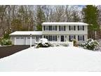 86 Highwood Dr, Manchester, CT 06040