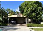 1200 S 13th Ave, Hollywood, FL 33019