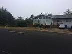 645 Sw Green Dr, Waldport, Or 97394