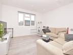 1 bedroom in Woking Surrey GU21