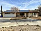 10595 Kiavan Rd, Apple Valley, CA 92308