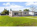 551 D St, Waterford, CA 95386