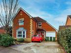 4 bedroom in Horsham West Sussex RH12