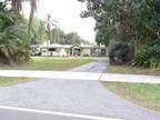 2679 Haines Bayshore Rd, Clearwater, FL 33760
