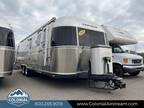 2015 Airstream Classic 30RBT Twin