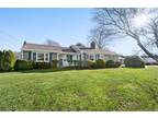 269 Niantic River Rd, Waterford, CT 06385
