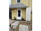 15 Elm St, Guilford, CT 06437