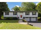 545 Quaker Ln N, Hyde Park, NY 12538