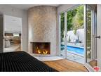8737 St Ives Dr Los Angeles, CA