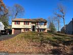 1042 Skyview Dr, Annapolis, MD 21409