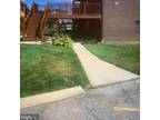 5200 Hilltop Dr #W13, Brookhaven, PA 19015