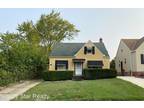 18211 Knoll Dr Maple Heights, OH