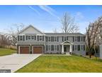 6018 River Meadows Dr, Columbia, MD 21045