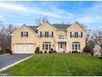 9512 Stoney Harbor Dr, Fort Washington, MD 20744