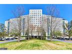 10201 Grosvenor #1228, Rockville, MD 20852