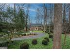 10218 Forest Lake Dr, Great Falls, VA 22066