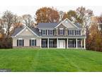 619 Snowflake Dr, Westminster, MD 21158