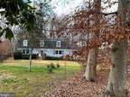 3227 Riverview Dr, Triangle, VA 22172