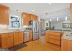 3177 Kirkwell Pl, Herndon, VA 20171