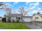 2743 Oakland Rd, Dover, PA 17315