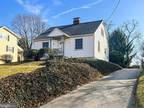 344 Woodland View Dr, York, PA 17406