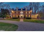 105 River Birch Dr, Great Falls, VA 22066