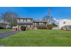 1228 Roberts Rd, Warminster, PA 18974