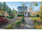 393 E Court St, Doylestown, PA 18901