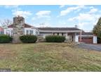 28 Mt Rock Rd, Newville, PA 17241