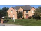 11211 Shalom Ln, Hagerstown, MD 21742