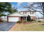 2737 Willapa Dr, Dover, PA 17315