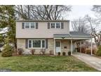511 Old Orchard Ln, Camp Hill, PA 17011