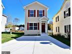 423 S Lawrence St, Charles Town, WV 25414