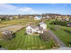 128 Farm View Dr, Oxford, PA 19363