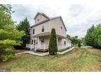 55 Riverview Ave, Morrisville, PA 19067