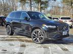 2021 Volvo XC90 T6 Momentum 7-Passenger