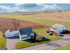 616 S Colebrook Rd, Manheim, PA 17545