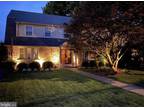 25 Sycamore Rd, Havertown, PA 19083