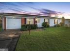 806 S Filbert Ct, Sterling, VA 20164