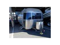 2018 airstream flying cloud 25rb queen
