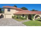 2107 River Ridge Dr, Sarasota, FL 34239