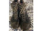 Merrell hiking boots 10.5 Women’s Excellent Condition - Opportunity