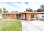 1419 17th St E, Bradenton, FL 34208