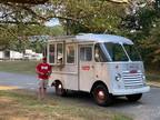 1958 Chevrolet Grumman Kurbside Food Truck