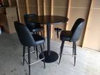 Table&Bar Stools